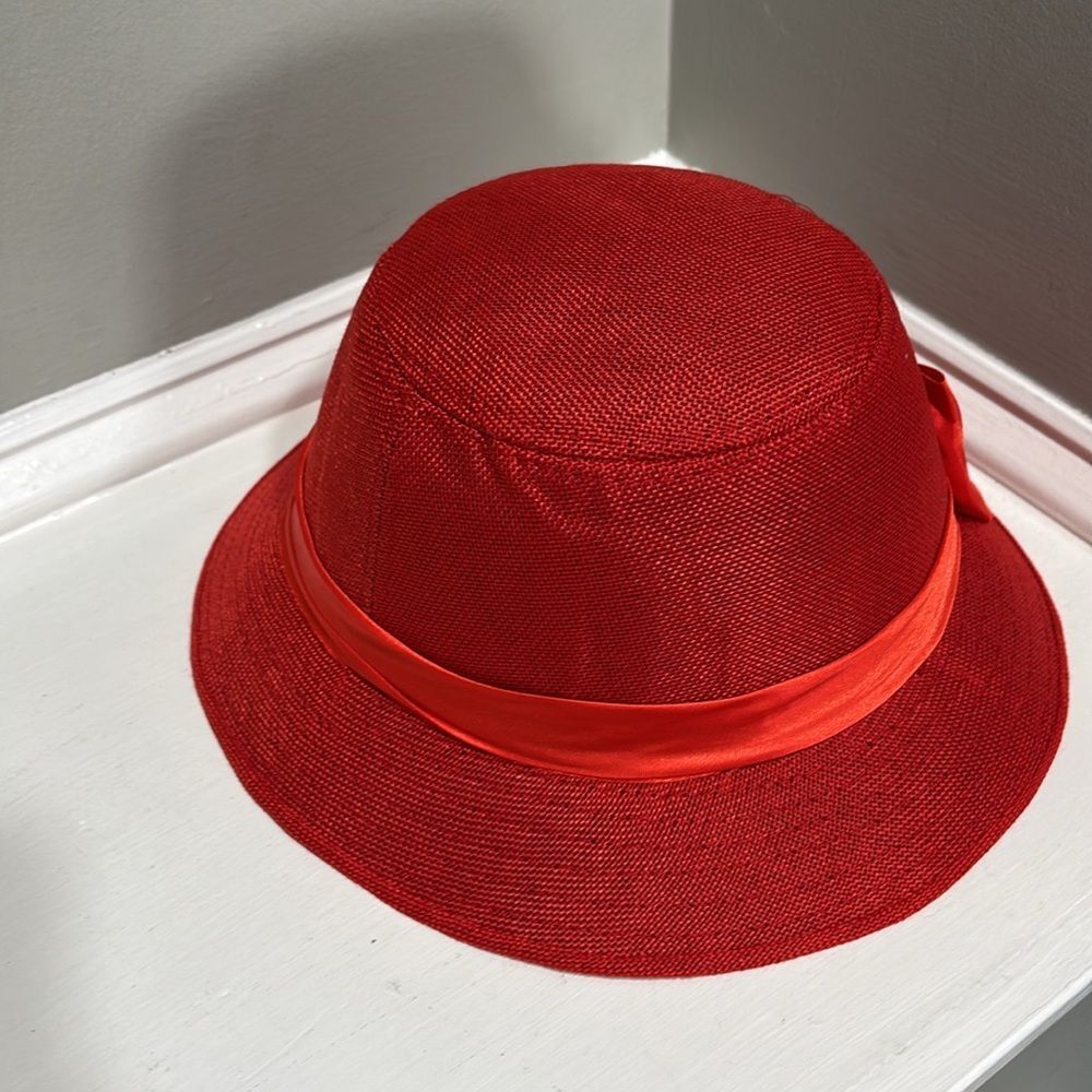 Red Victorian Bucket Bell Hat w/ Bow- size 58 - Picture 4 of 10